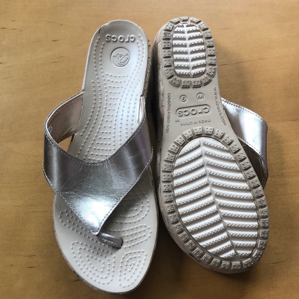 Like new Croc sandals!!
